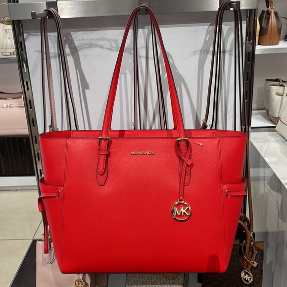 Michael Kors Gilly Large Drawstring Travel Leather Top Zip Tote 
Dk Sangria 
NWT - Picture 4 of 16